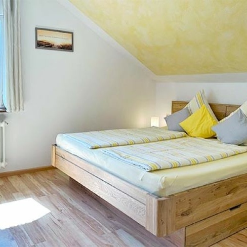 Schlafzimmer Nr 1. in der Ferienwohnung Nr. 1 - Das 1.Schalfzimmer mit Doppelbett in der in der Ferienwohnung Nr. 1 Schlafzimmer Nr 1. in der Ferienwohnung Nr. 1 - Das 1.Schalfzimmer mit Doppelbett in der in der Ferienwohnung Nr. 1